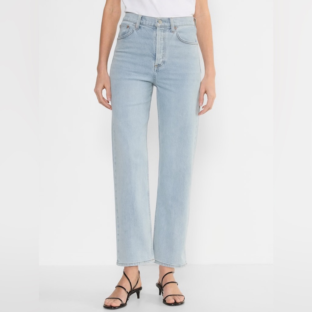 NWOT Denim Forum
The Arlo High Rise Straight